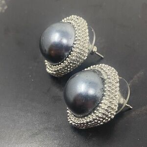 Vintage Faux Pearl Stud Pierced Earrings In Silver Tone Setting